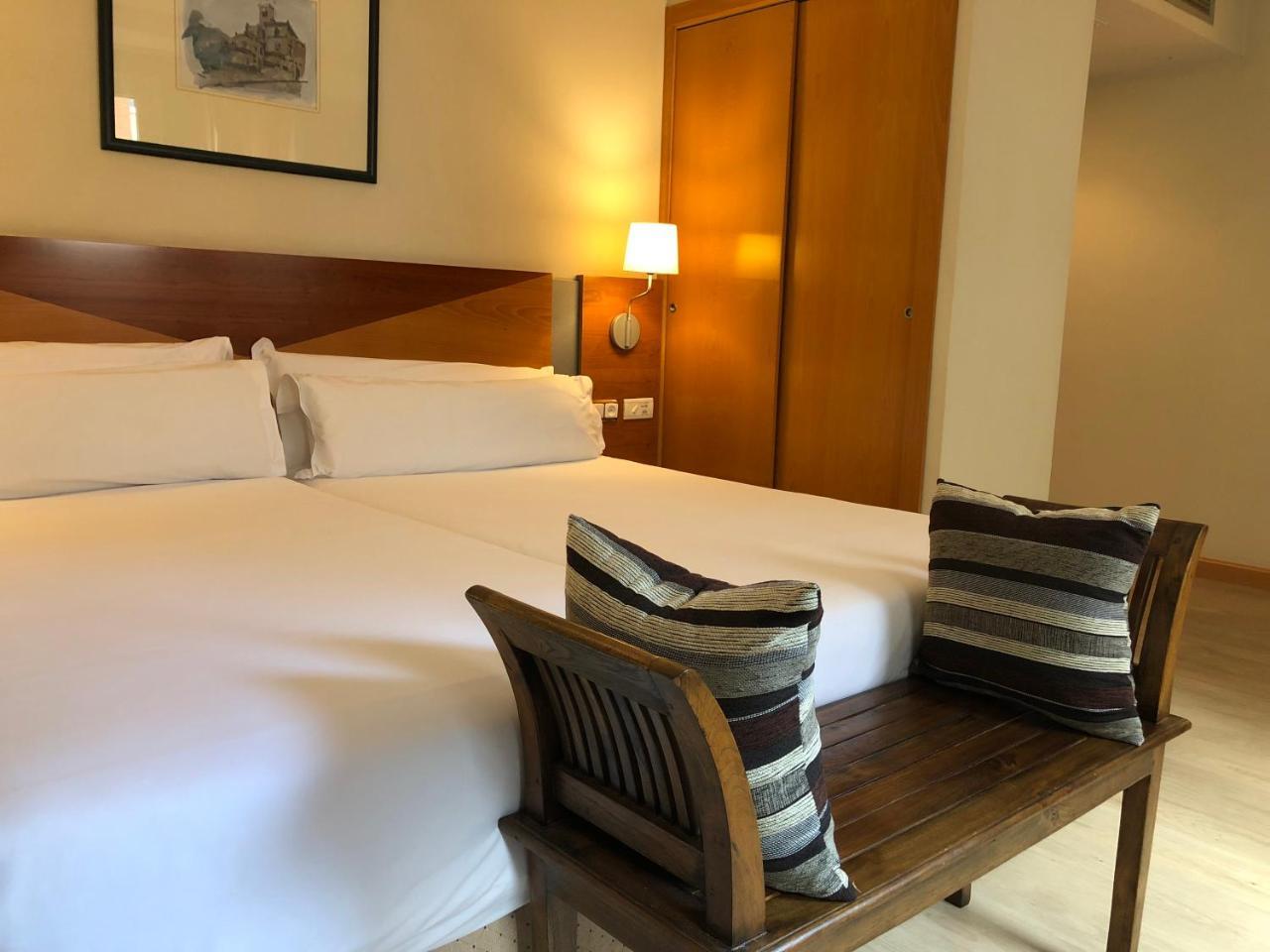 Double Room,806151366:JPEG